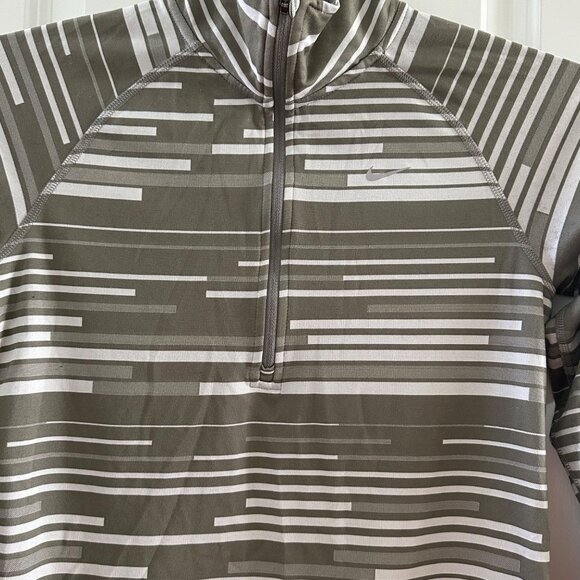 Nike Womens Dri-FIT Striped Half-Zip Pullover Long Sleeve Top - Picture 11 of 11
